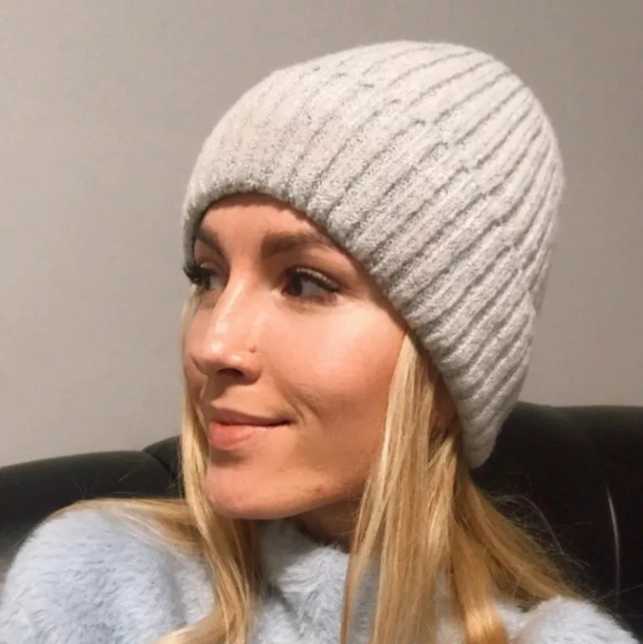 Winter Hat, Faux Fur Lined, Beanie, Touque, New | Light Grey - Picture 5 of 5